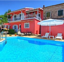 5 bedroom villa with pool & seaview, Perithia, sleeps 10